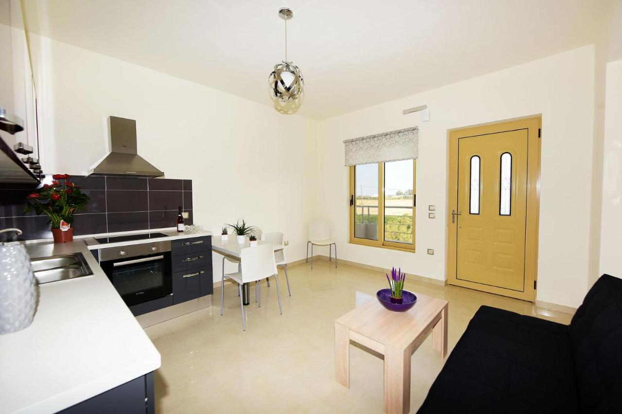 Stelia Luxury Apartments Kalavárda Exteriör bild